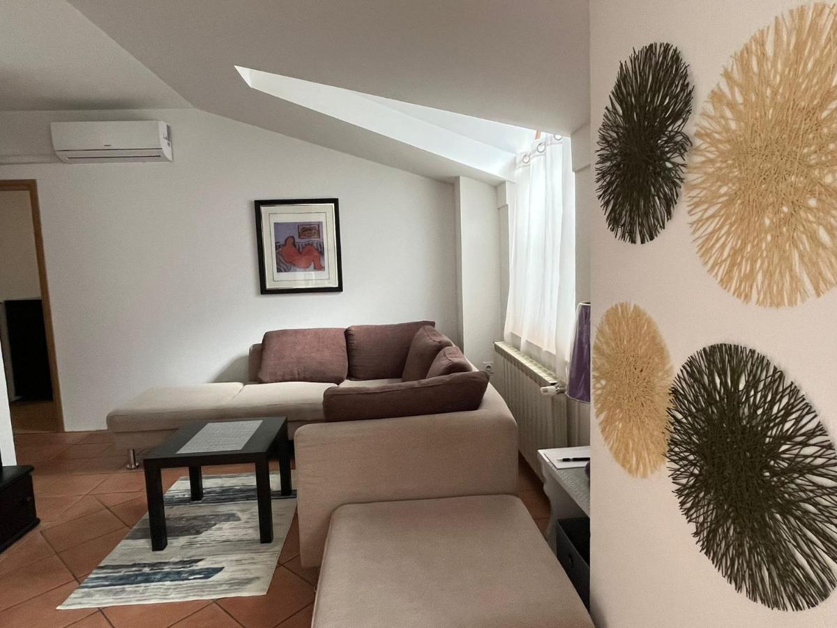 Retro Apartments ビェロヴァル エクステリア 写真